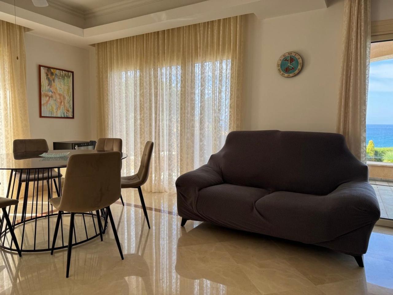 Beach Villa Olivia 尼奥克瑞奥 外观 照片