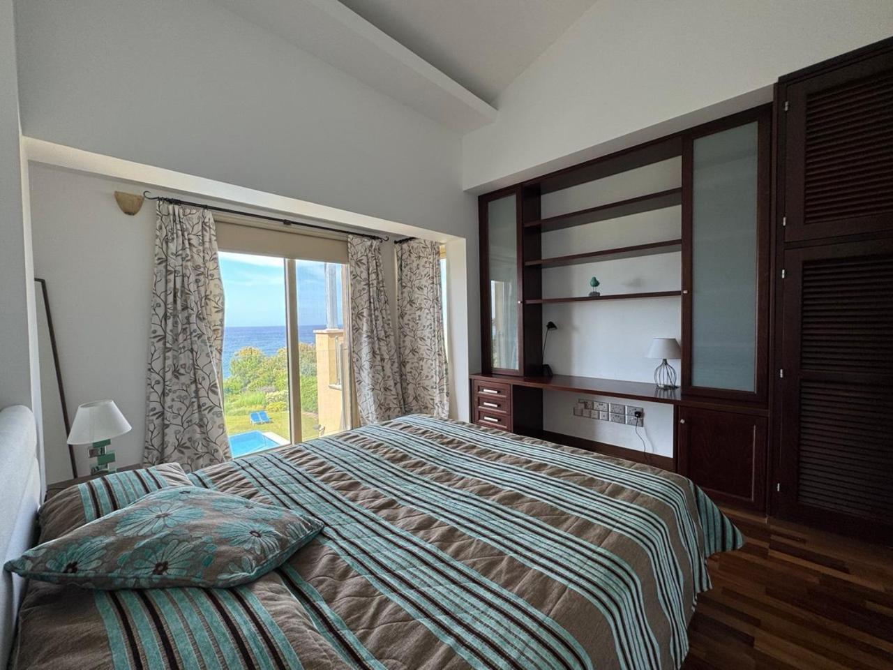 Beach Villa Olivia 尼奥克瑞奥 外观 照片
