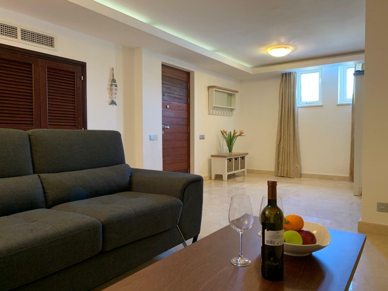 Beach Villa Olivia 尼奥克瑞奥 外观 照片