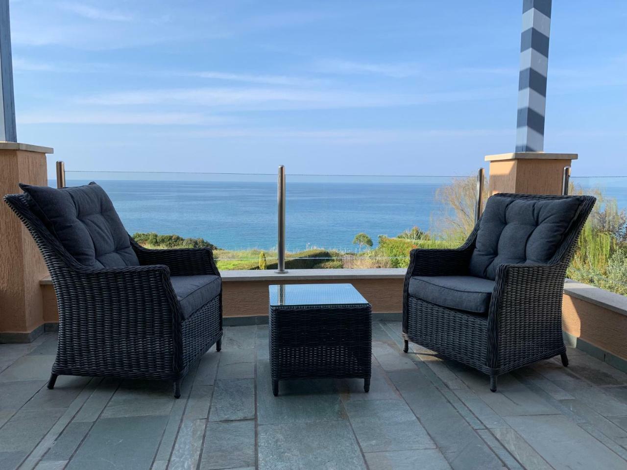 Beach Villa Olivia 尼奥克瑞奥 外观 照片