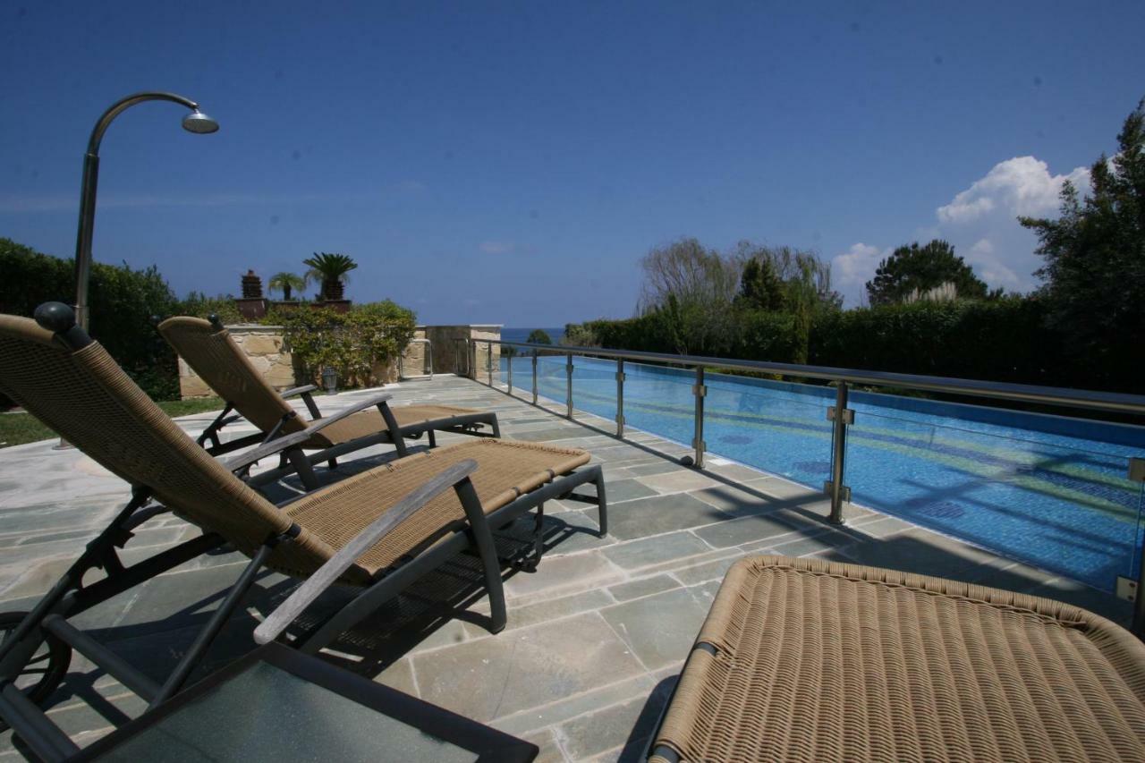 Beach Villa Olivia 尼奥克瑞奥 外观 照片