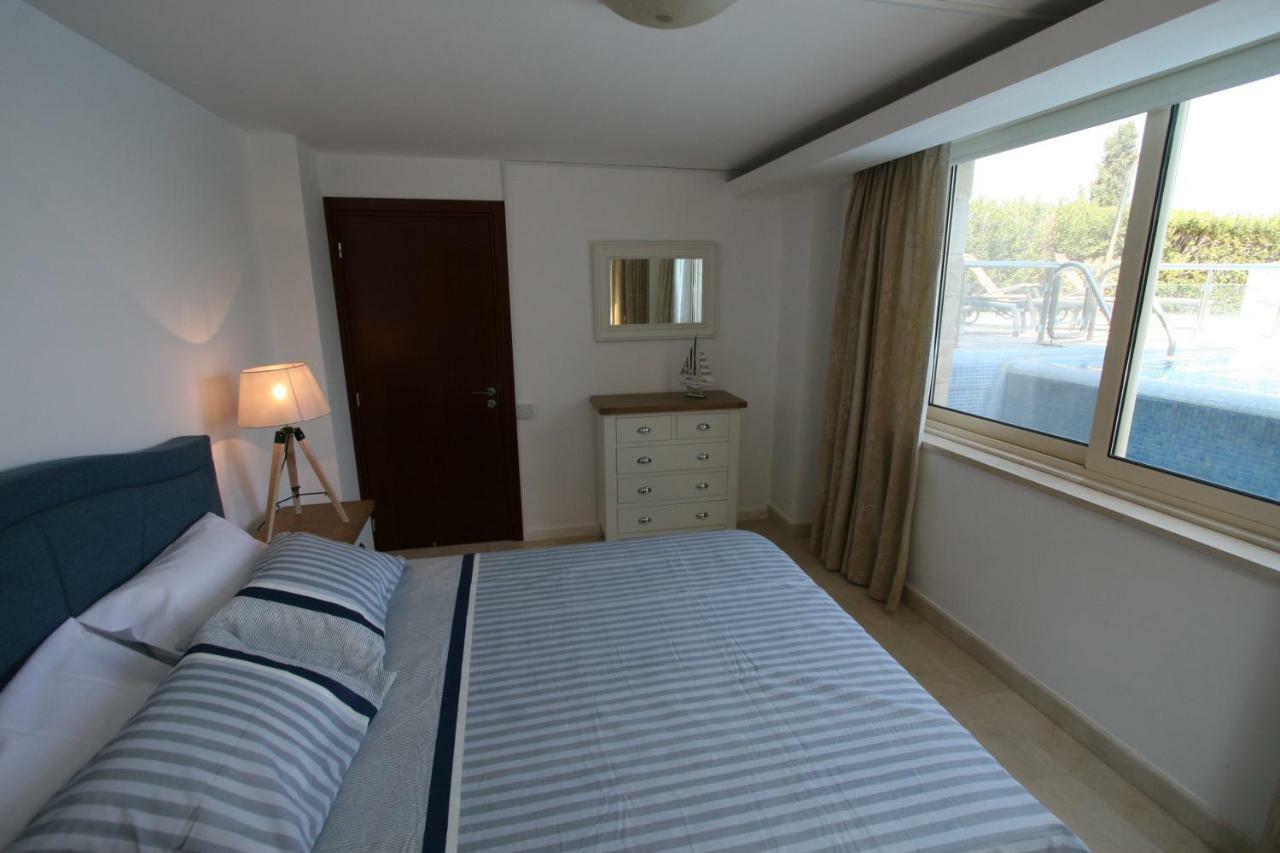 Beach Villa Olivia 尼奥克瑞奥 外观 照片